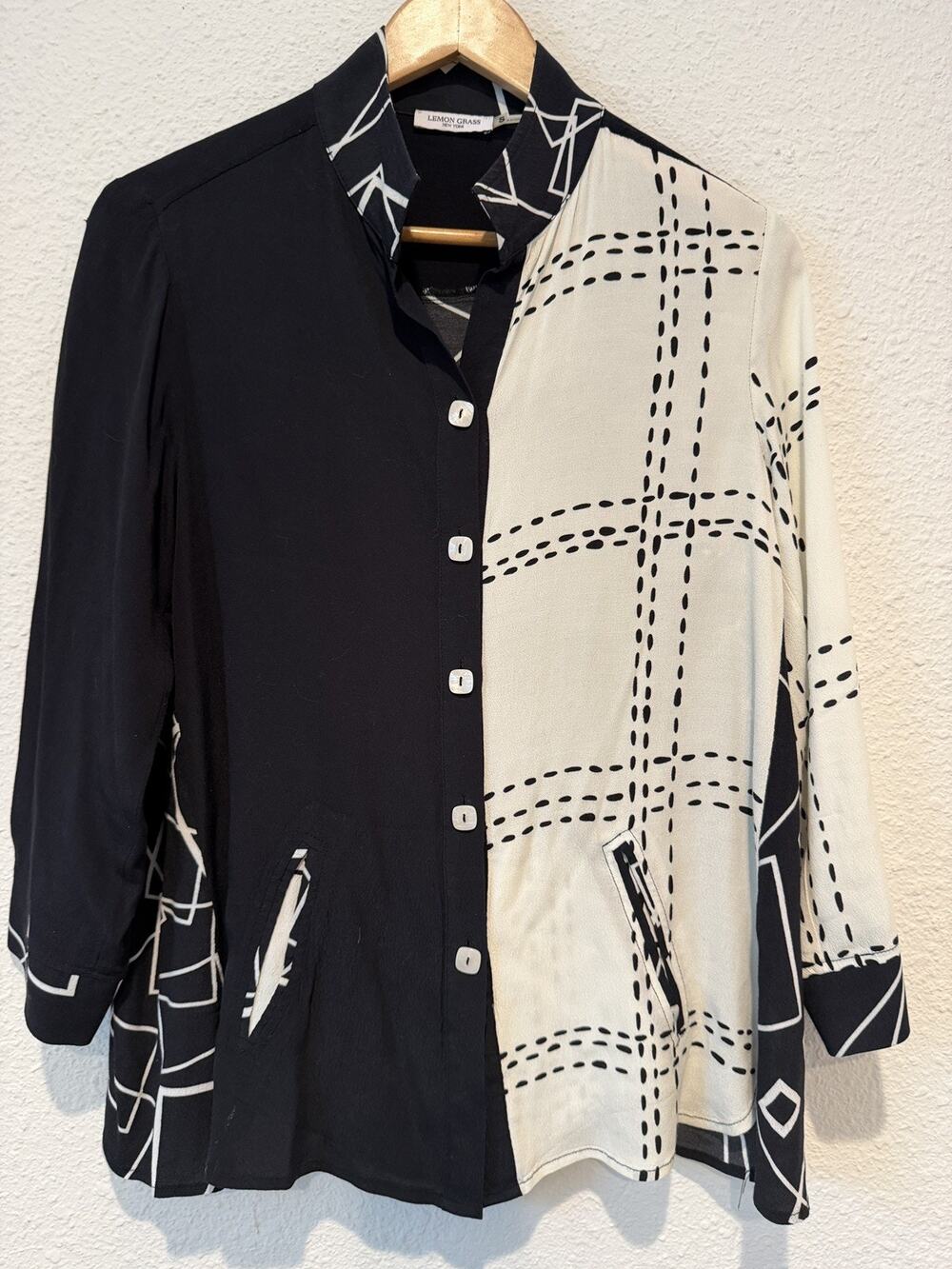 Black and Ivory Y2K Art to Wear New Wave Oversized Boxy Blouse - Medium M
